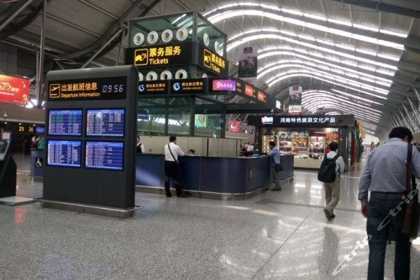 鄭州新鄭國(guó)際機(jī)場(chǎng)代客泊車服務(wù)團(tuán)購(gòu) 僅28元享便捷出行體驗(yàn)